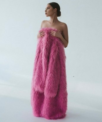 Очаровательная красотка с упругой фигурой приглашает в гости адекватного мужчину для ярких и незабываемых встреч. Гарантирую конфиденциальность и абсолютное удовлетворение! 8107, 20 лет